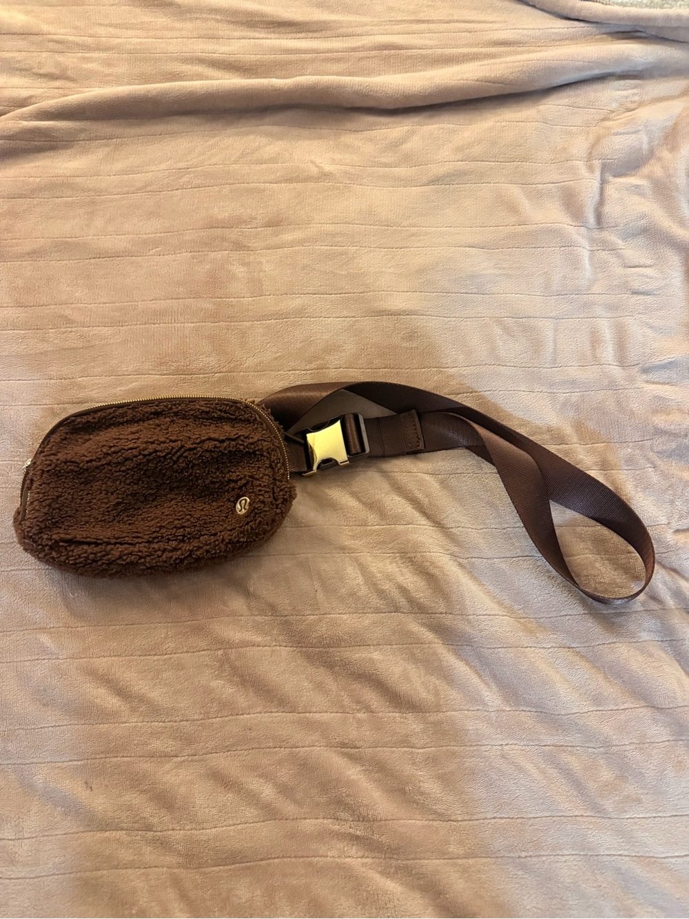 lululemon Everywhere Brown Fleece Belt Bag 1L with Gold Hardware